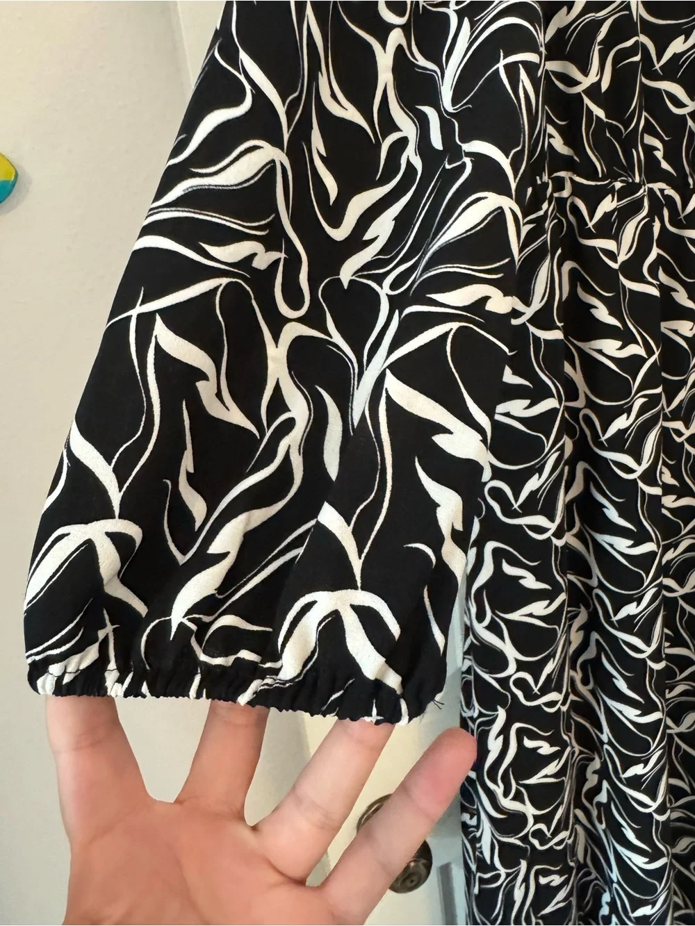 Halogen Black and White Long Sleeve Printed Midi Dress - Picture 2 of 6